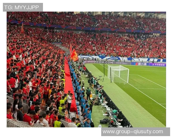 足球场大屏幕上的精彩瞬间如何改变球迷的观赛体验与情感共鸣 足球场大屏幕上的精彩瞬间如何改变球迷的观赛体验与情感共鸣